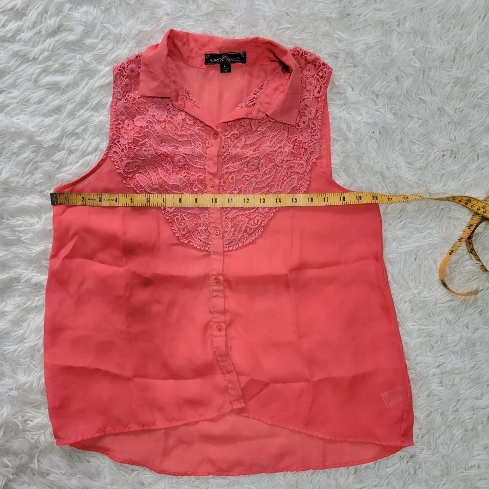 Almost Famous Sleeveless Button Down Blouse Top
